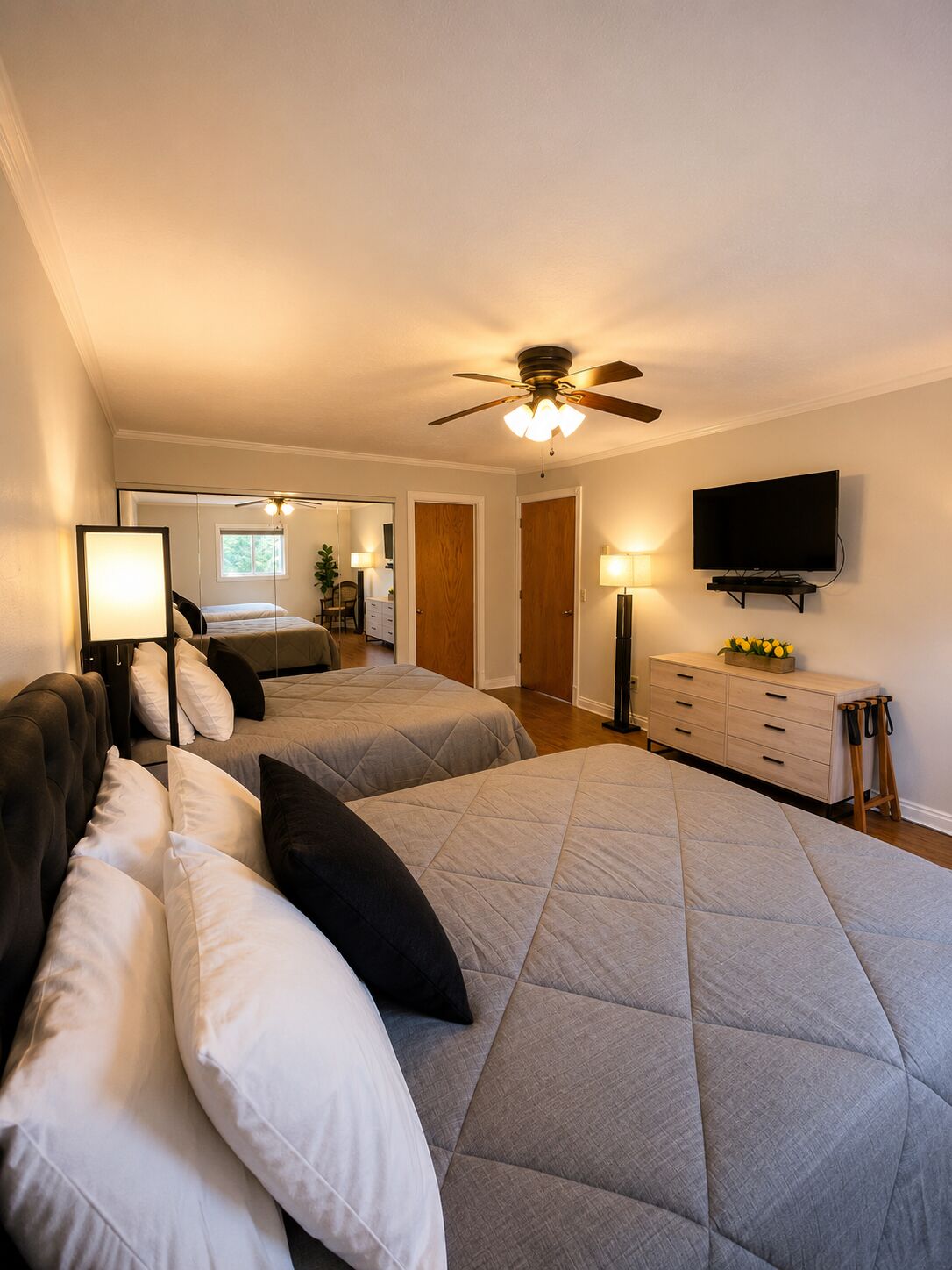 1 bedroom, desk, iron/ironing board, free WiFi
