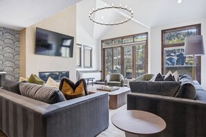 Smart TV, fireplace, DVD player, music library - 607 Deer Valley Drive: 5 BR / 6 BA condo in Deer Valley, Sleeps 11 (Deer Valley)