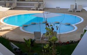 Sæsonbestemt udendørs pool