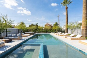 Pool - Plum Guide - Desert Diver (Phoenix)