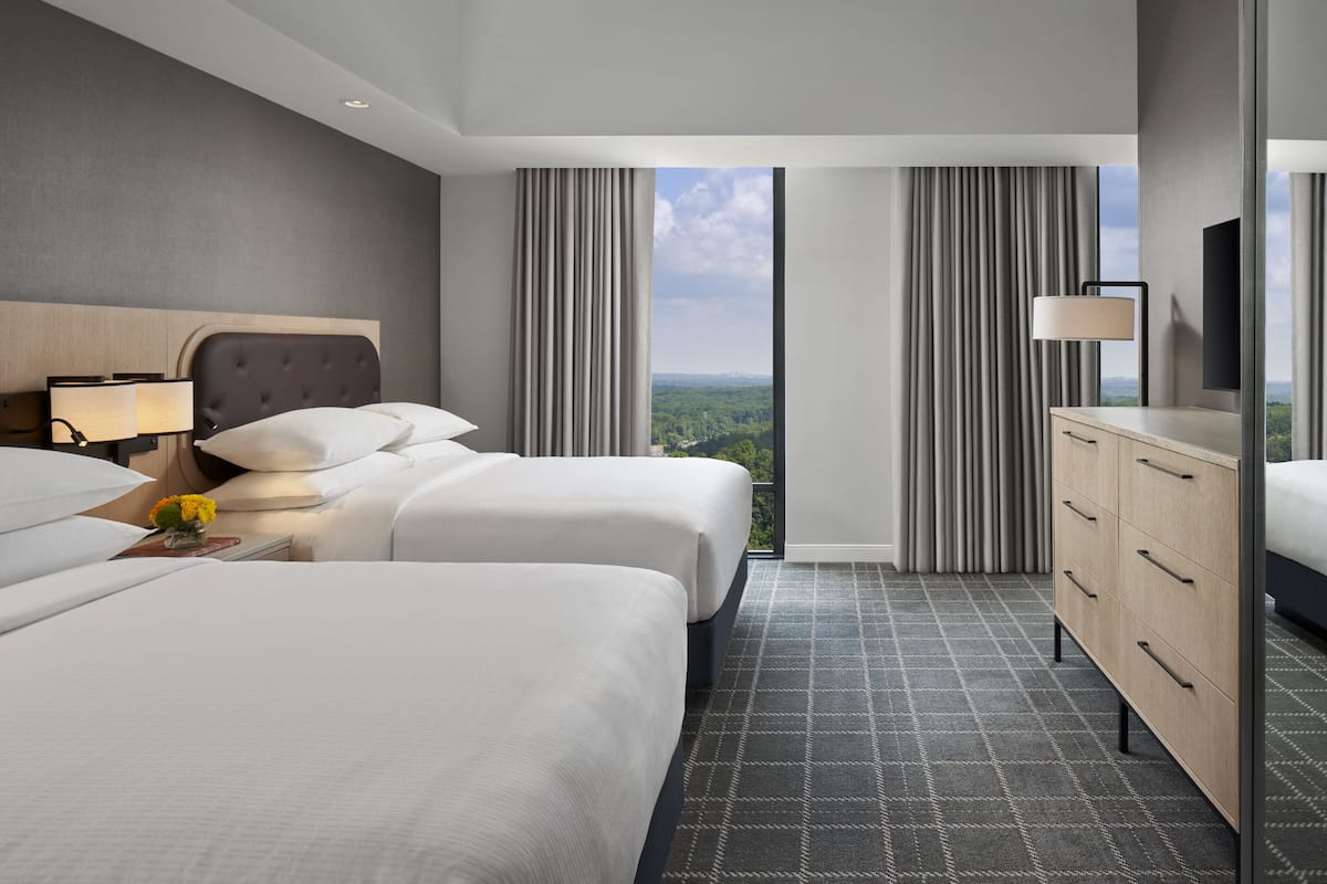 2 bedrooms, Frette Italian sheets, premium bedding, pillowtop beds