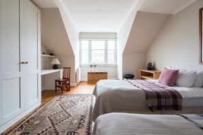 3 bedrooms, iron/ironing board - Plum Guide - Perenne (Edinburgh)