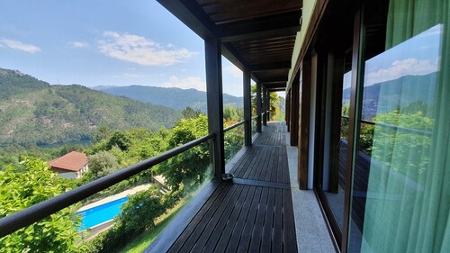 Vila de luxo com Piscina - Tennis - Pousada Rio Caldo - Gêres