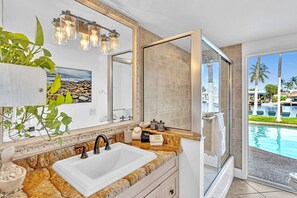 Imagen sin descripción, 3 de 72, botón