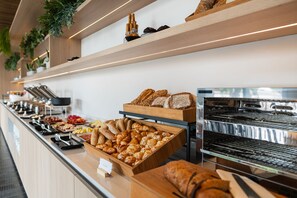 Päivittäinen buffetaamiainen maksusta
