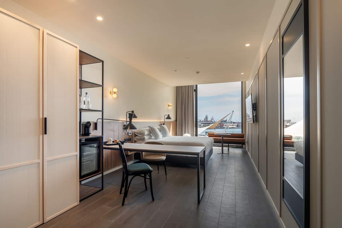 Minibar, schallisolierte Zimmer, kostenloses WLAN, BettwÀsche