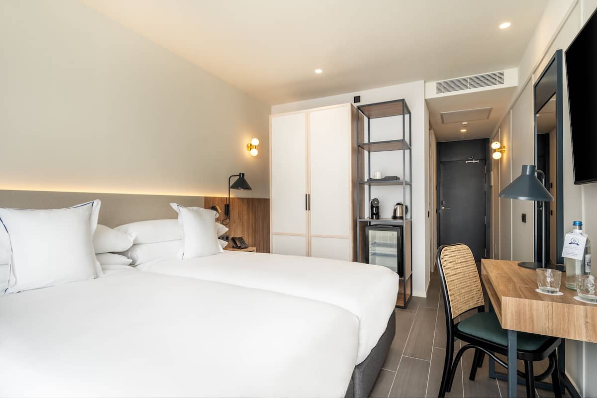 Minibar, schallisolierte Zimmer, kostenloses WLAN, BettwÀsche