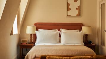 Quarto casal premier | 1 quarto, roupas de cama premium, camas com colchões pillow-top