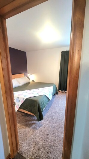 1 bedroom, desk, iron/ironing board, free WiFi - Quiet 1 bedroom in Milford (Milford)