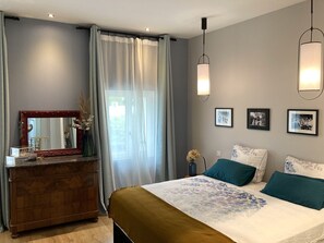3 chambres, fer et planche Ă repasser, Wi-Fi gratuit, draps fournis