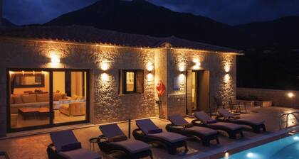 Manazil Mani Luxury villas - 3 bedroom villas with panoramic sea & mountain view