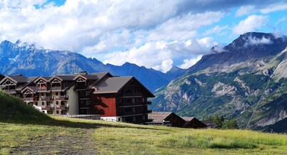 Puy Saint Vincent 1800, family flat 37m2, 2bed, 6pers, garden level, south facing.