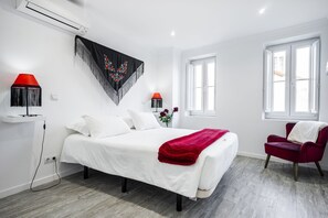 2 slaapkamers, een strijkplank/strijkijzer, gratis wifi, beddengoed