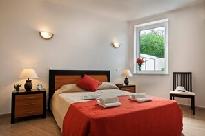 3 bedrooms, WiFi, bed sheets