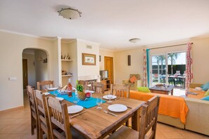 Dining - Villa Teotel by Villa Plus (Almancil)