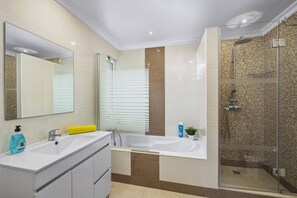 Hair dryer, towels