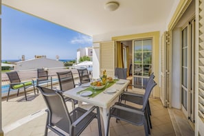 Outdoor dining - Villa Primavera by Villa Plus (Albufeira)
