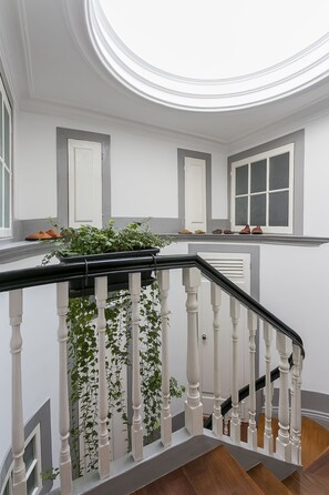 Interior - The Ivy House (Porto)