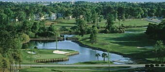 Luxury studio suite in Sea Trail. Close to beach. Wonderful screen in porch. 