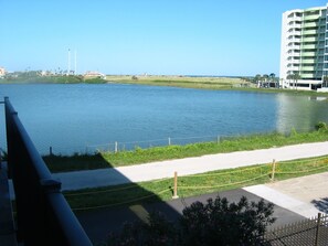 Property grounds - Maravilla Seawall Condo by AB Sea (Galveston)
