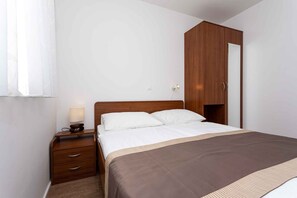 2 chambres, lit parapluie, accĂšs Internet