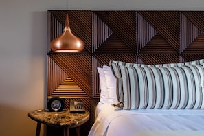 Ropa de cama de alta calidad y artículos del minibar gratis