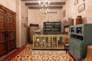 Bar junto a la piscina