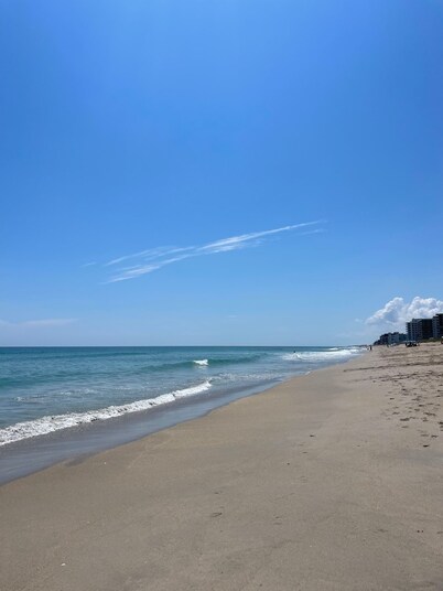 Cozy Beach House in Nettles Island