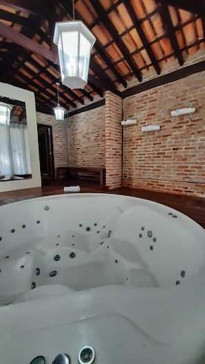 Phòng trị liệu đôi