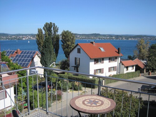 Vacation apartment lake view Imperia