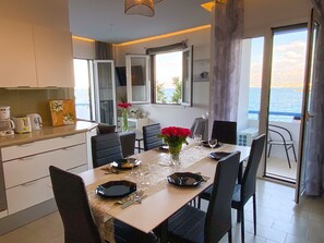 Dining - Sea Waves 3 (Λιμένας Χερσονήσου)