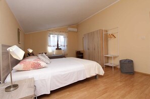 1 bedroom, free WiFi, bed sheets - DINO One-Bedroom Apartment 20 (Rovinj)