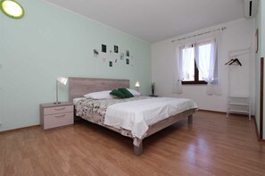 1 bedroom, free WiFi, bed sheets - DINO One-Bedroom Apartment 21 (Rovinj)