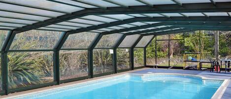 Piscine intérieure