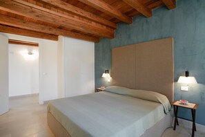 3 chambres, coffres-forts dans les chambres, Wi-Fi gratuit