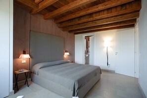 3 Schlafzimmer, Zimmersafe, kostenloses WLAN, Bettwäsche