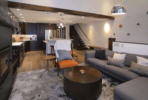 TV, fireplace, offices - Whetstone 307 (Crested Butte)