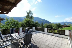 Outdoor dining - Lodge Pengelstein - (ski-in/out) (Kirchberg in Tirol)