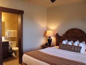 2 bedrooms, in-room safe, desk, iron/ironing board - Easy Fun! 25 Mar-1 Apr 2023, True Ski-in/out, 2 BR/2BA, Full Kitch, Sleeps 8+ (Breckenridge)