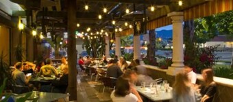 Modern 2Bed/1Bath bungalow style suite in Willow Glen