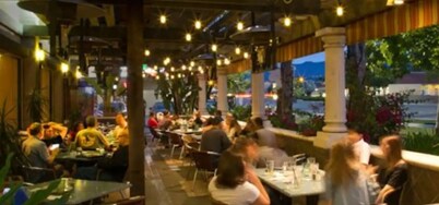 Modern 2Bed/1Bath bungalow style suite in Willow Glen