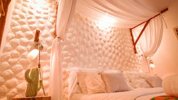 Standard Double or Twin Room | Minibar, individually decorated, free WiFi