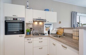 Kühlschrank, Herdplatte, Geschirrspüler