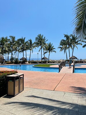 Piscine extérieure, piscine chauffée