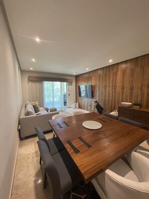 Nicht klassifiziertes Bild, 2 von 13, Schaltfläche