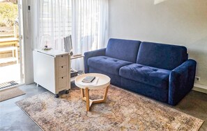 TV - Amazing apartment in Bergen aan Zee (Bergen aan Zee)
