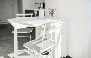 Outdoor dining - Amazing apartment in Bergen aan Zee (Bergen aan Zee)