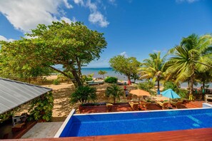 Ulkouima-allas, ääretön uima-allas