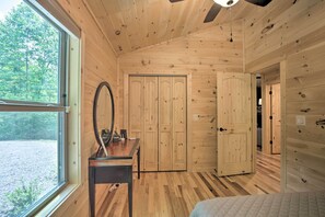 2 habitaciones y espacio para trabajar con laptop