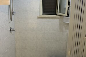 Chuveiro, secador de cabelo